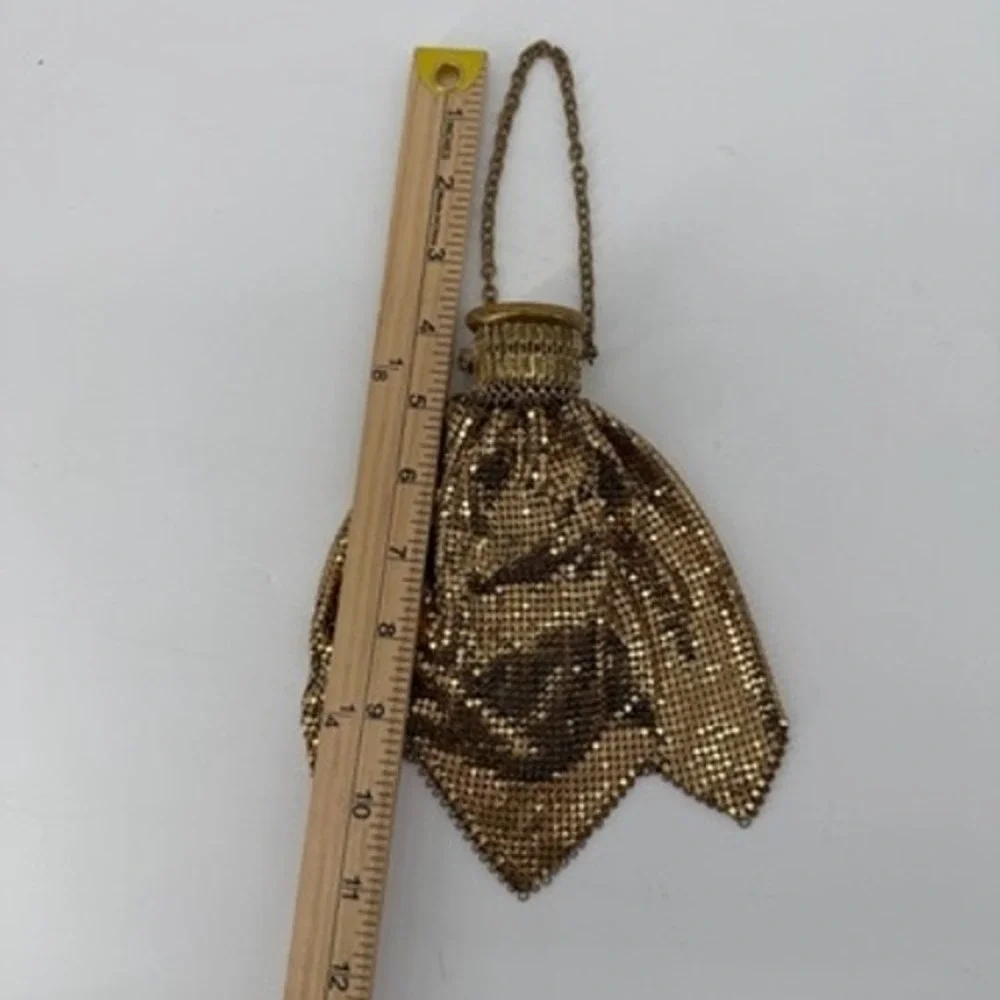 Vintage Whiting & Davis Gold Mesh Beggar Bag Gate Top Accordion Purse USA